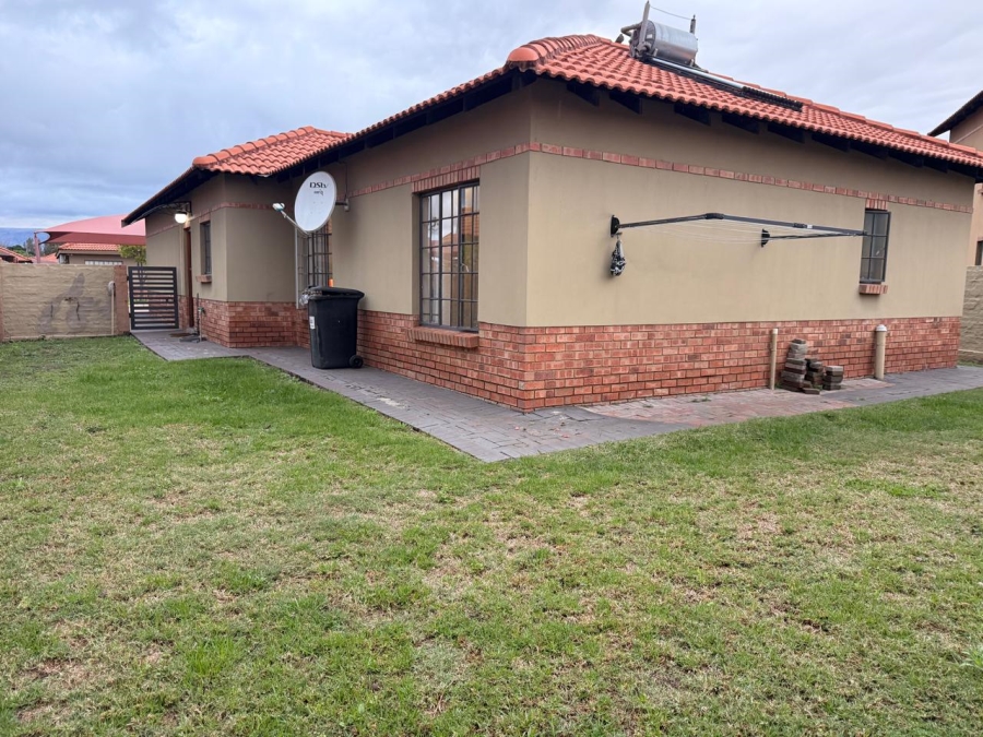 3 Bedroom Property for Sale in Waterkloof East North West